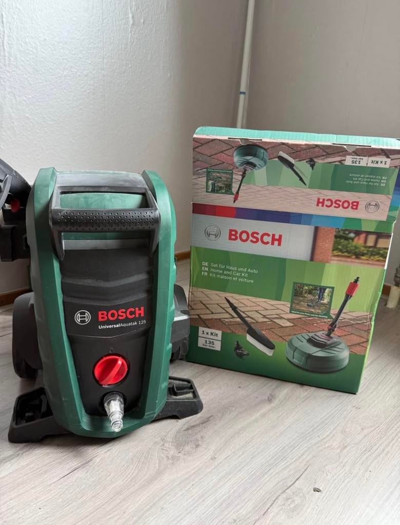 Bosch UniversalAquatak 125 hogedrukreiniger, Tuin en Terras, Ophalen of Verzenden, Gebruikt, Elektrisch, Met regelbare waterdruk