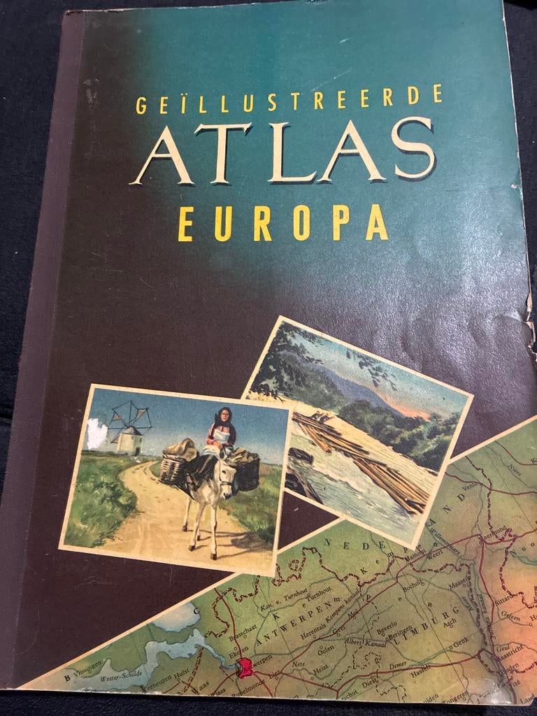 Geïllustreerde Atlas Europa - 1954, Boeken, Atlassen en Landkaarten, Gelezen, Overige atlassen, 1800 tot 2000, Europa Overig