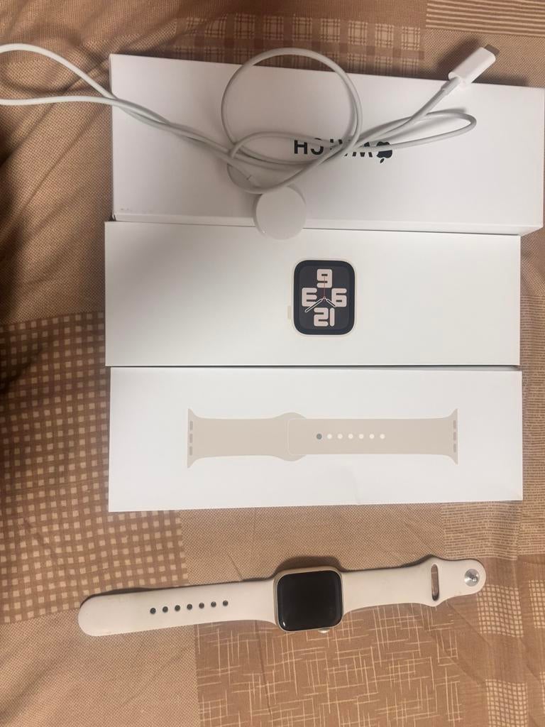 Apple watch SE (GPS) 40mm, Ophalen, Wit, IOS, Zo goed als nieuw
