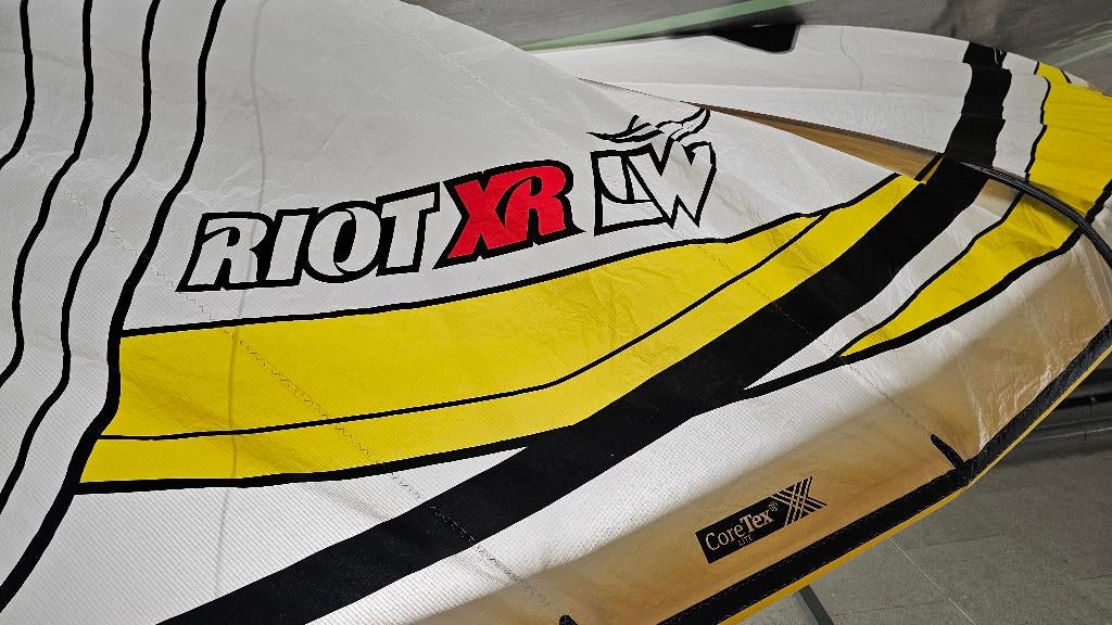 Complete Core Lightwind Set: XR3 17m LW + Sensor Bar, Watersport en Boten, Kitesurfen, Gebruikt, 16 m² of meer, Kitesurf-set, Geen board