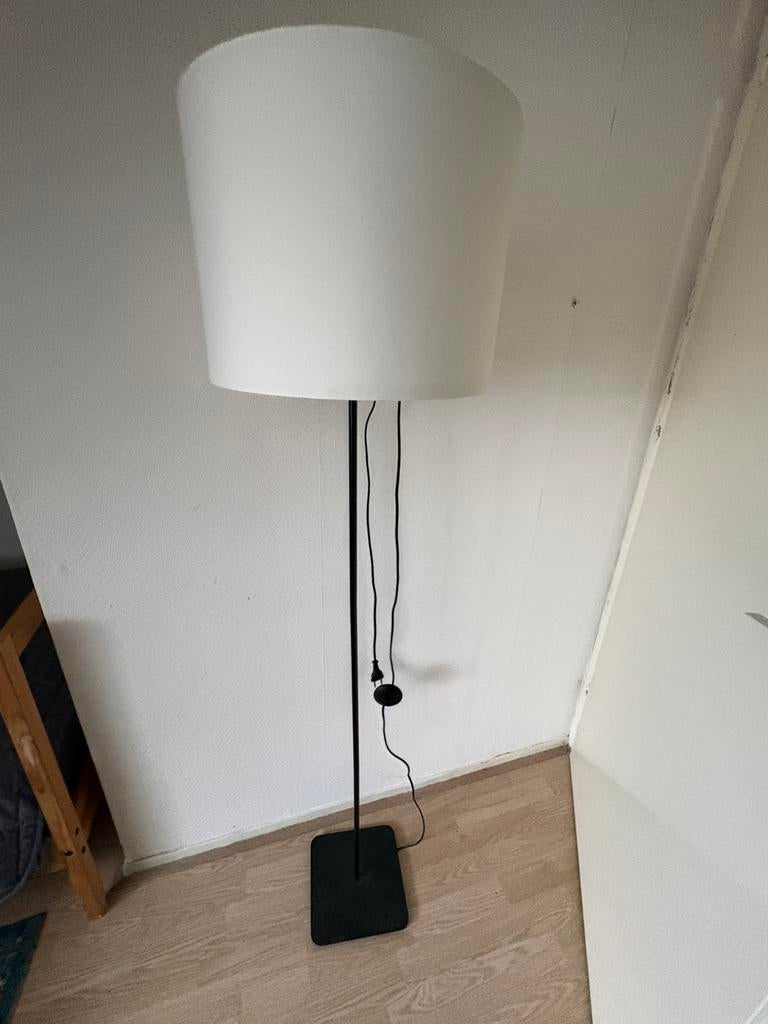 Leuke staande lamp IKEA, Ophalen, Zo goed als nieuw, 150 tot 200 cm
