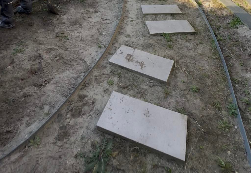 60 * 30 15 tiles to be picked up from Almere, Ophalen, Zo goed als nieuw, Beton, Terrastegels