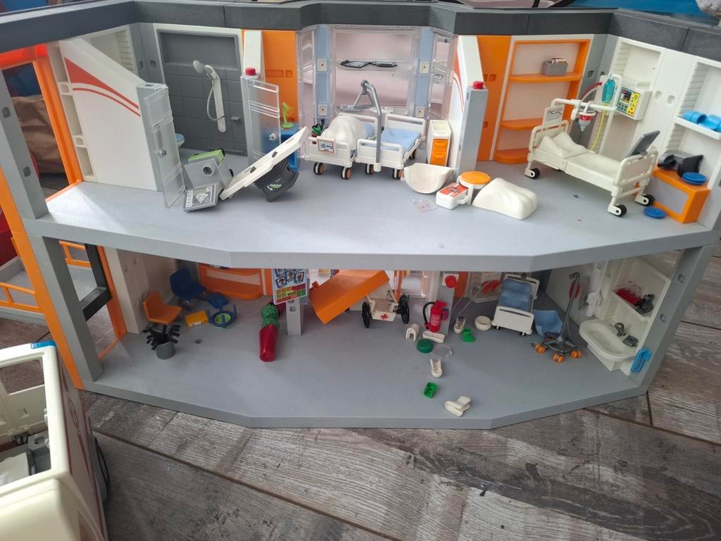Grote Playmobil collectie: ziekenhuis, ambulance, politie, Kinderen en Baby's, Speelgoed | Playmobil, Ophalen, Gebruikt, Complete set