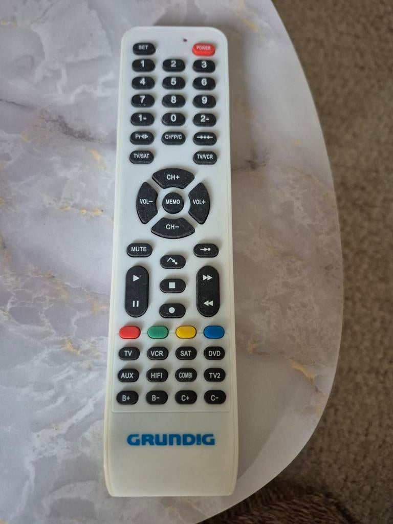Nieuwe ongebruikte Grundig afstandsbediening, Audio, Tv en Foto, Afstandsbedieningen, Ophalen of Verzenden, Nieuw, Universeel