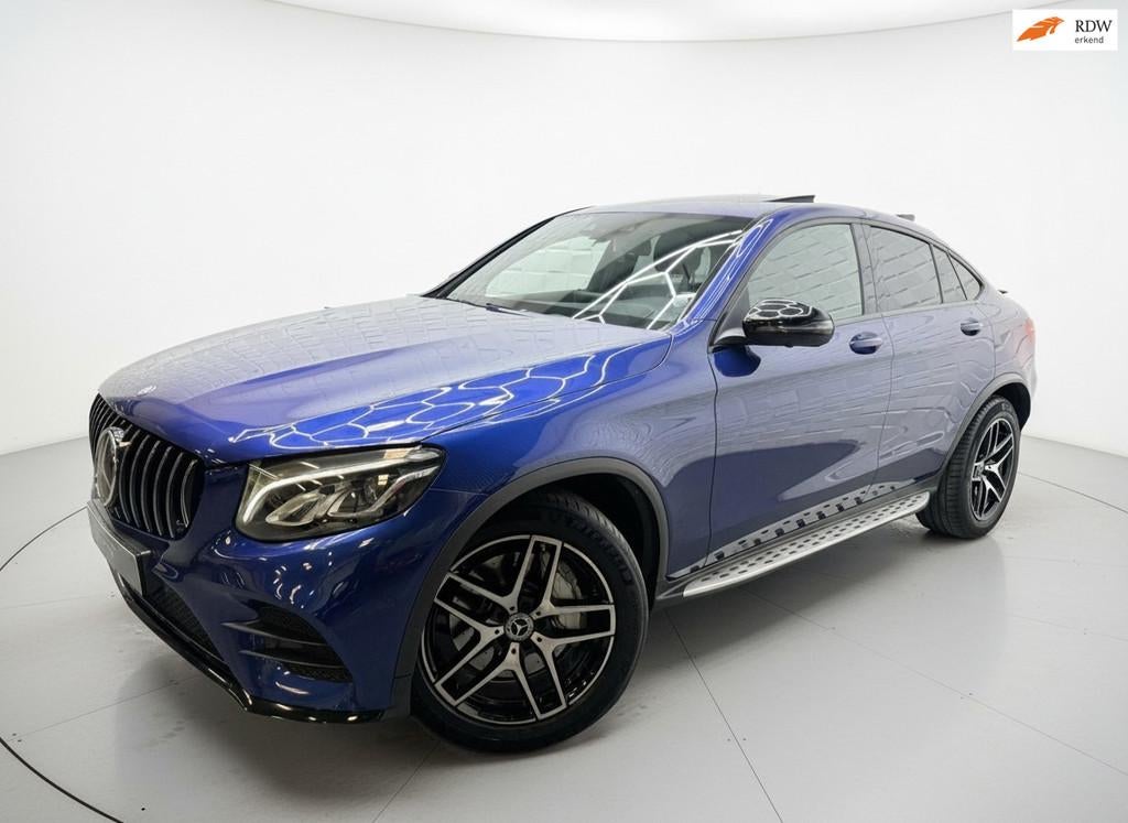 Mercedes-Benz GLC-klasse Coupé 250 4MATIC AMG NIGHT 360, Automaat, Gebruikt, 4 cilinders, Blauw