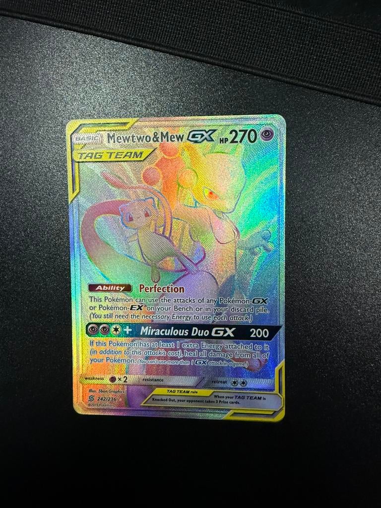 Zeer nette mew en mewtwo gx rainbow pokemon kaart, Hobby en Vrije tijd, Verzamelkaartspellen | Pokémon, Ophalen of Verzenden, Zo goed als nieuw