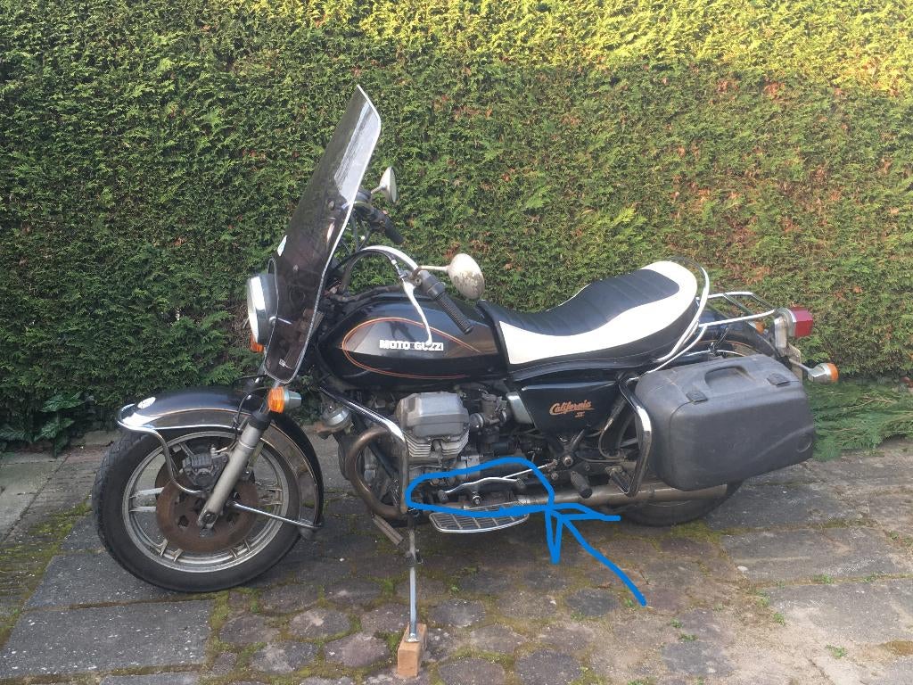 Moto Guzzi gelagerd(!) rem- en schakelpedaal California, Ophalen, Gebruikt
