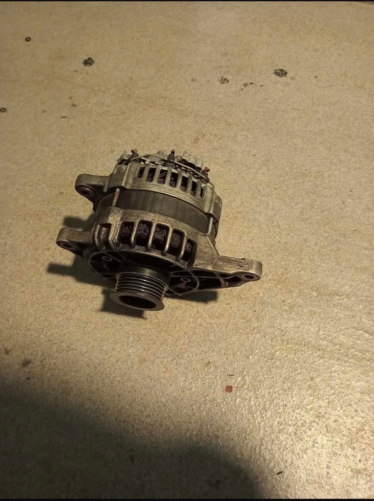 Z.g.a.n Dynamo Mercedes w246, Auto-onderdelen, Motor en Toebehoren, Ophalen of Verzenden, Gebruikt, Mercedes-Benz