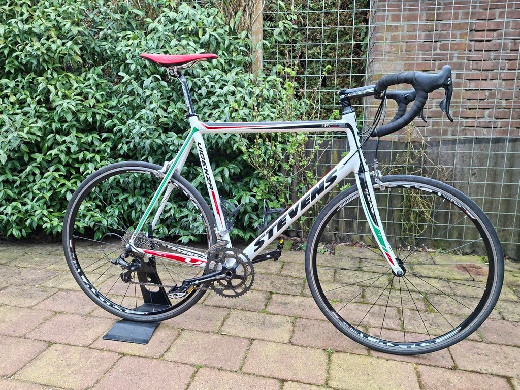 Stevens Vicenza / Campagnolo/ frame 62cm, 28 inch, Aluminium, Zo goed als nieuw, 15 tot 20 versnellingen