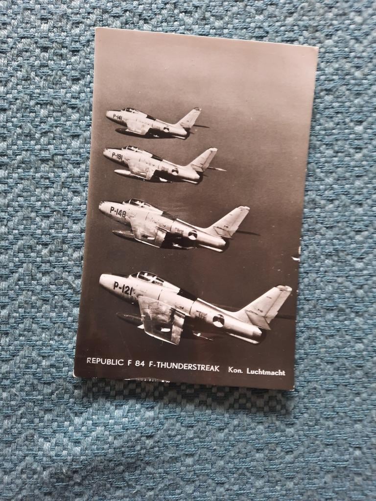 Gelopen ansichtkaart 1966 - Republic F-84 Thunderstreak, Ophalen of Verzenden