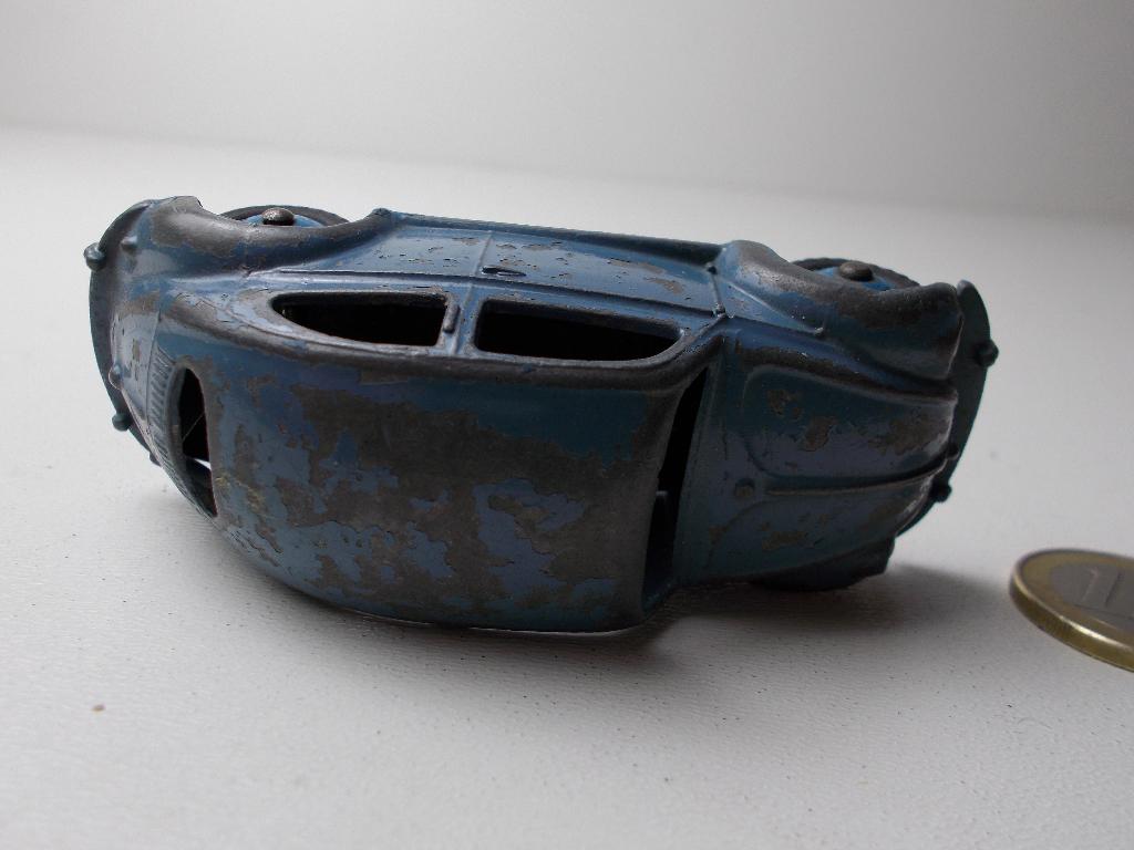 1962 Dinky Toys 181 VOLKSWAGEN KEVER/BEETLE (RAF BLUE) -B-, Ophalen of Verzenden, Gebruikt, Auto, Dinky Toys