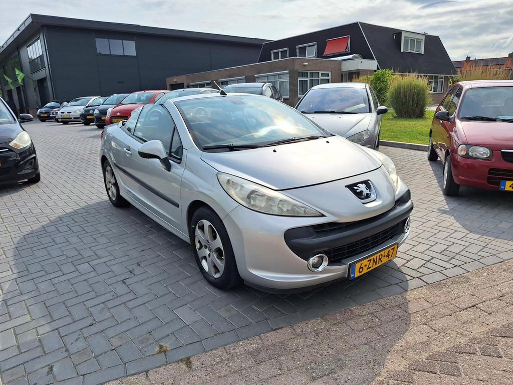 Peugeot 207 CC 1.6 VTi Première / Super leuke Cabrio / APK, Auto's, Peugeot, 15 km/l, Gebruikt, 4 cilinders, Cabriolet