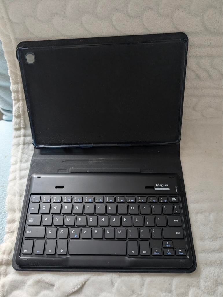 Targus Toetsenbord met Hoes voor Tablet - Qwerty, Ophalen of Verzenden, Zo goed als nieuw