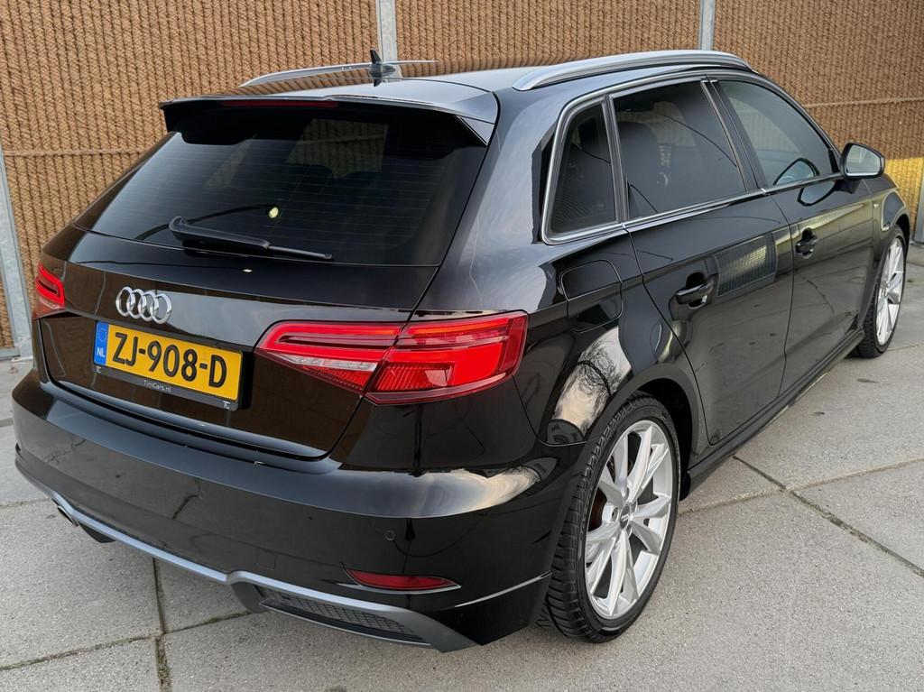 Audi A3 Sportback 30 TFSI S-line Sport Automaat | Dakrails |, Gebruikt, Euro 6, 116 pk, Zwart