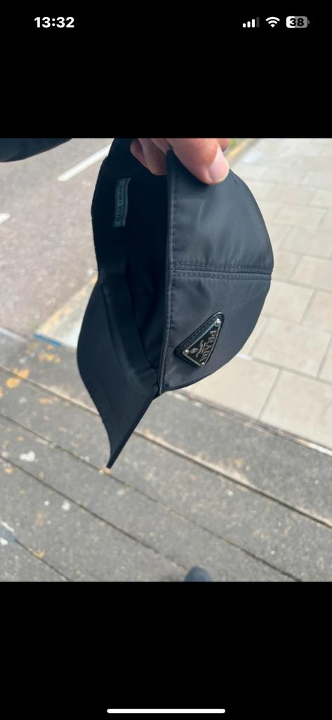 Prada pet, Ophalen of Verzenden, Zo goed als nieuw, Overige maten, Zwart