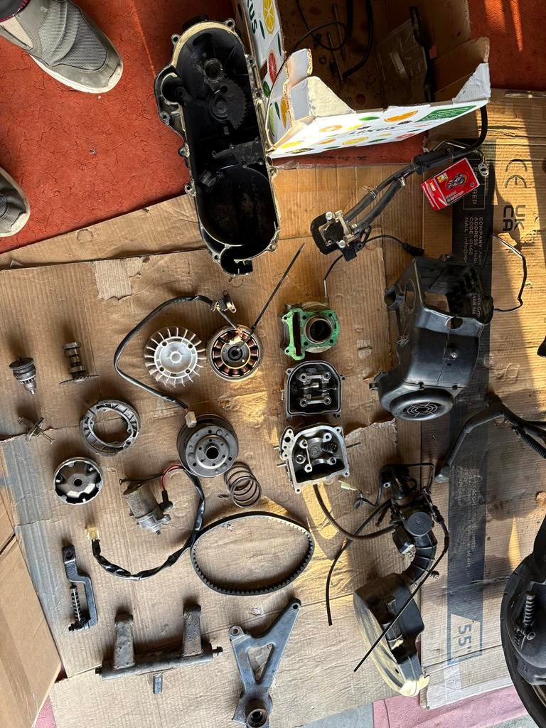 Gy6 La Sourini RS blok onderdelen, Ophalen of Verzenden, Gebruikt, Blok, Overige merken