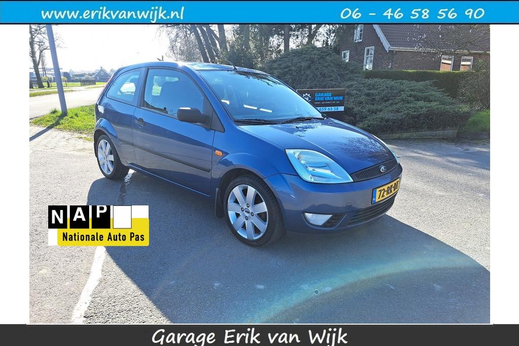 Ford Fiesta 1.3 Futura Airco (bj 2005), Auto's, 1299 cc, 4 cilinders, Blauw, Origineel Nederlands