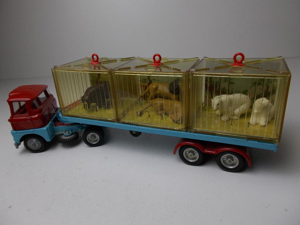 1968 Corgi MajorToys 1139 CHIPPERFIELDS CIRCUS MENAGERIE (B), Ophalen of Verzenden, Zo goed als nieuw, Bus of Vrachtwagen, Corgi