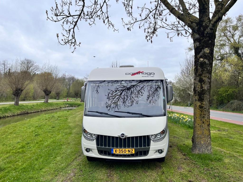 Carthago Chic Line 2 48 LE Nordic line, Integraal, Half-automaat, Fiat, Vloeistofverwarming