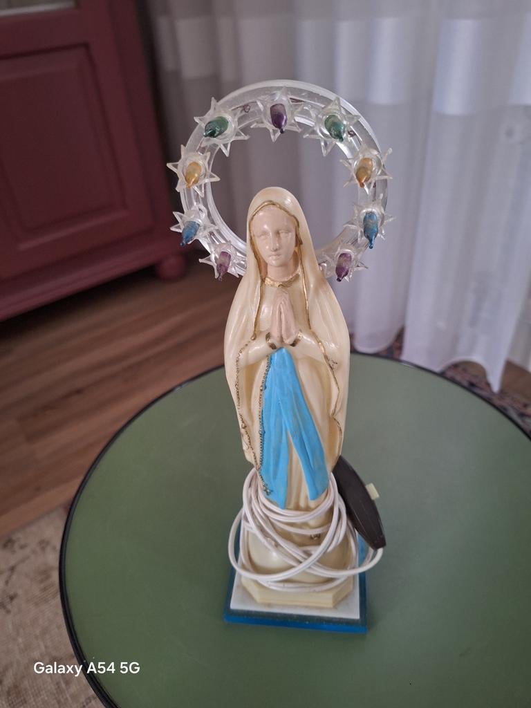 Plastic beeldje met verlichting, 28cm hoog, Ophalen of Verzenden