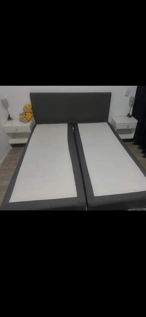 Boxspring met nachtkastjes, Ophalen, Gebruikt, Tweepersoons, 180 cm