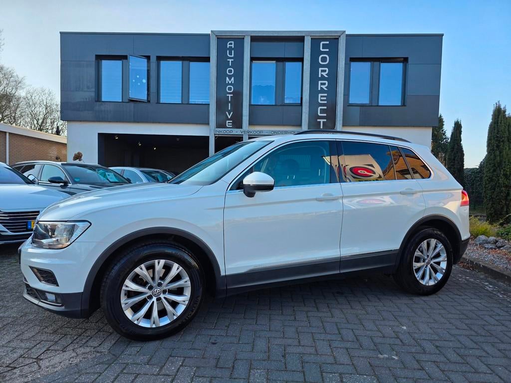 Volkswagen Tiguan 1.4 TSI ACT Comfortline |automaat|trekhaak, Stof, 4 cilinders, 150 pk, Wit