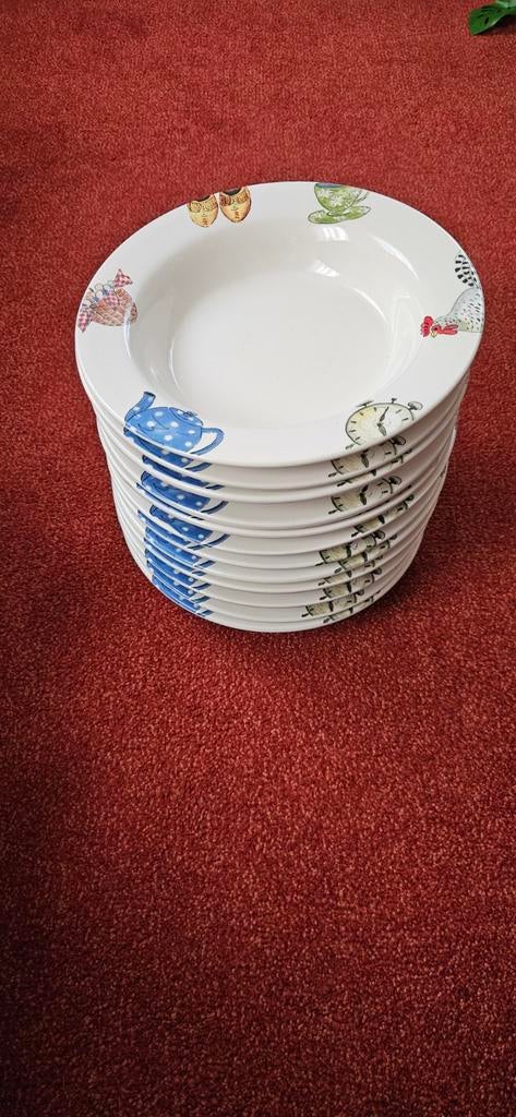 Alie Kruse Kolk Servies - Zo goed als nieuw (38 stuks), Ophalen of Verzenden, Zo goed als nieuw, Overige stijlen, Aardewerk