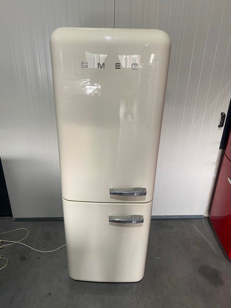 Smeg Koelkast met Vriezer - Crème Retro Design, Gebruikt, Bella, 200 liter of meer, 60 cm of meer