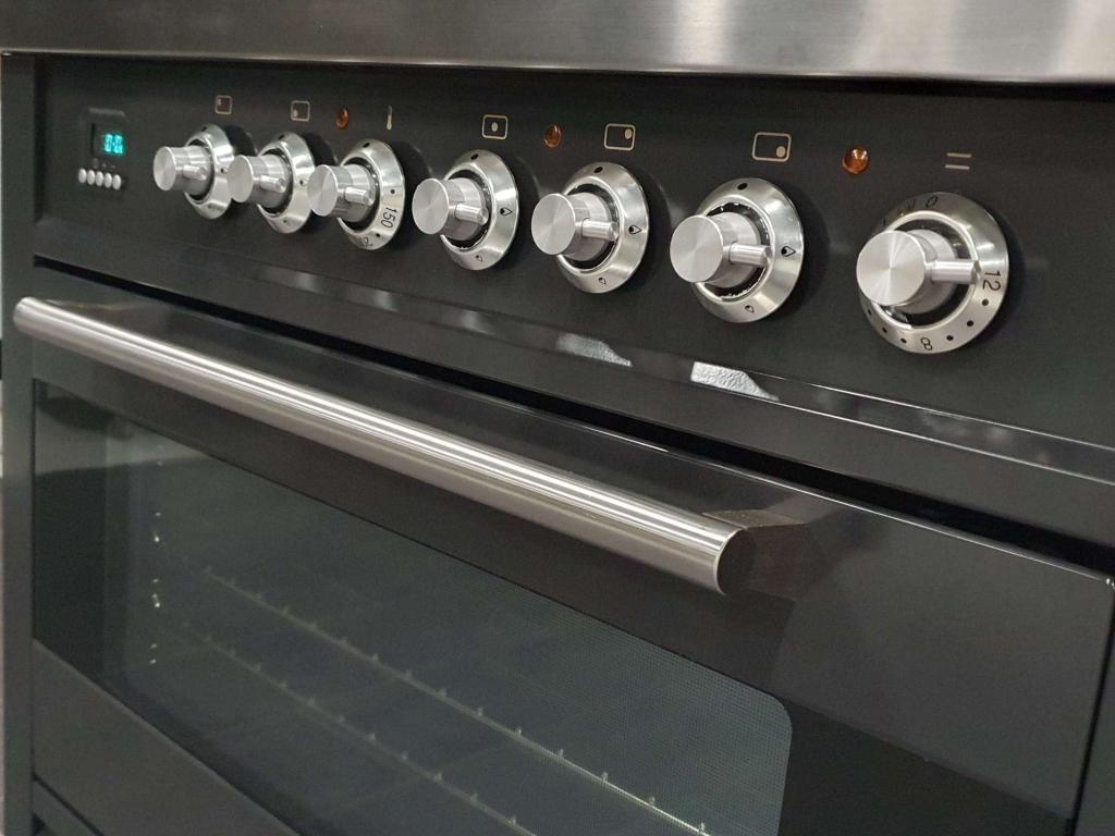 Luxe Boretti Fornuis 90cm antraciet + rvs 1 GASOVEN Frytop, Niet ingevuld, 60 cm of meer, Niet ingevuld, Ophalen of Verzenden