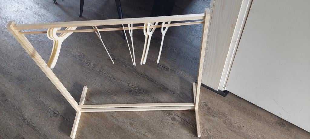 Kledingrek voor rebornkleertjes of hondenkleertjes, Ophalen of Verzenden, Nieuw