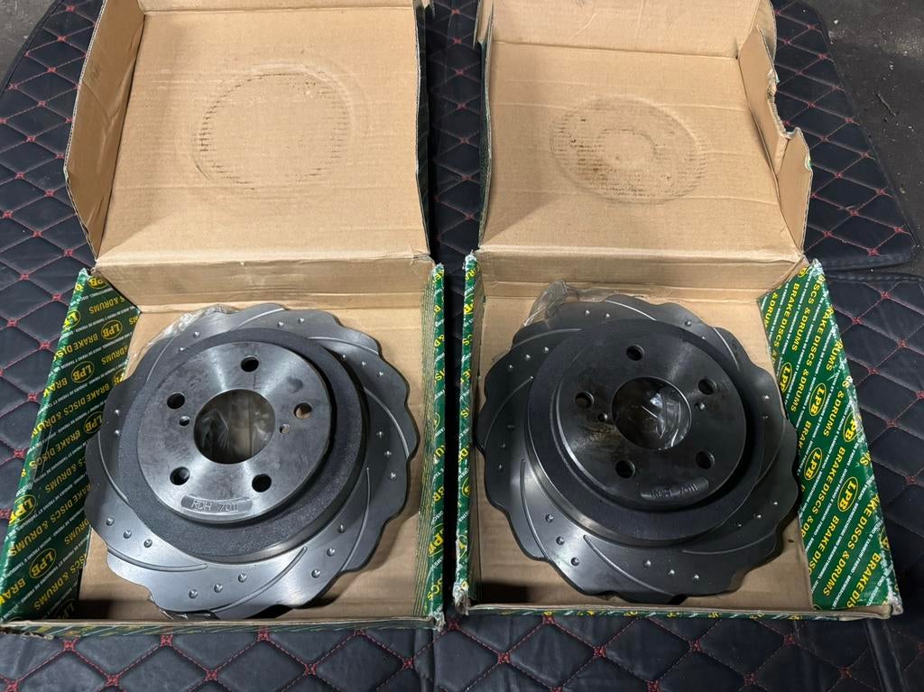 Performance achterremschijven Subaru Impreza GTT, Ophalen of Verzenden, Nieuw, Subaru