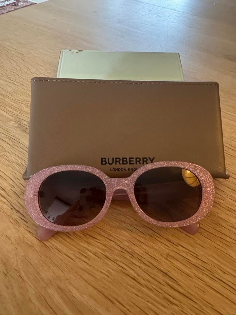Burberry kinder Zonnebril, Overige merken, Gebruikt, Zonnebril, Ophalen of Verzenden