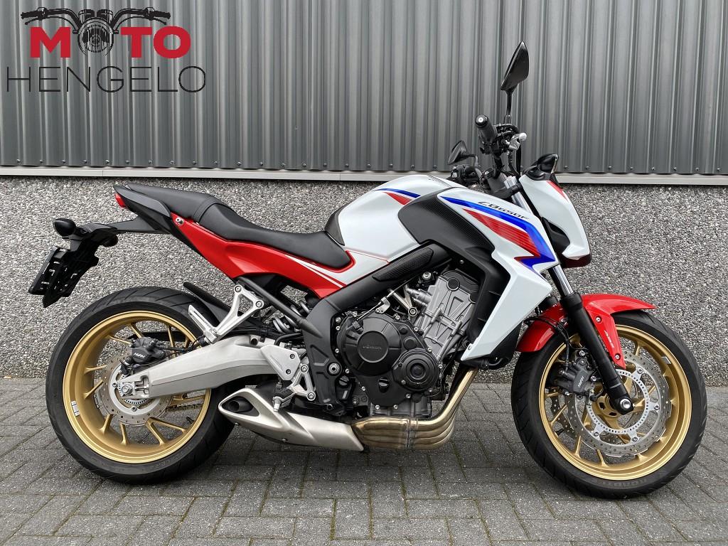 Honda CB 650 F ABS (bj 2015), Motoren, Motoren | Honda, Capronilan 1
1119 NN  Schiphol-Rijk, NL, Cco@honda-eu.com, HONDA MOTOR EUROPE