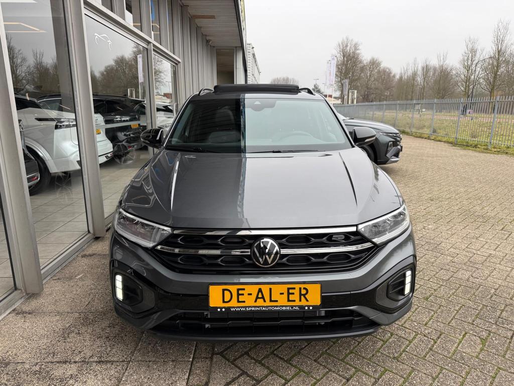 Volkswagen T-Roc 1.5 TSI R-Line Edition 150PK / PANORAMADAK, 1258 kg, 4 cilinders, 150 pk, Leder en Stof