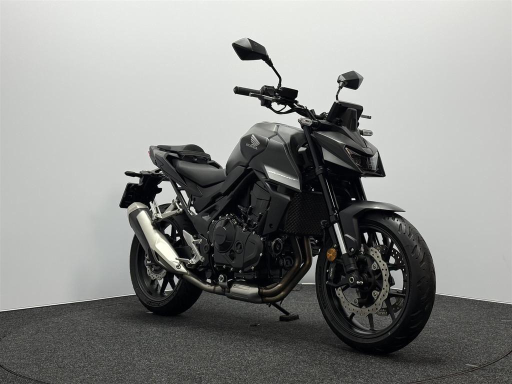 Honda CB 750 HORNET - foto 3