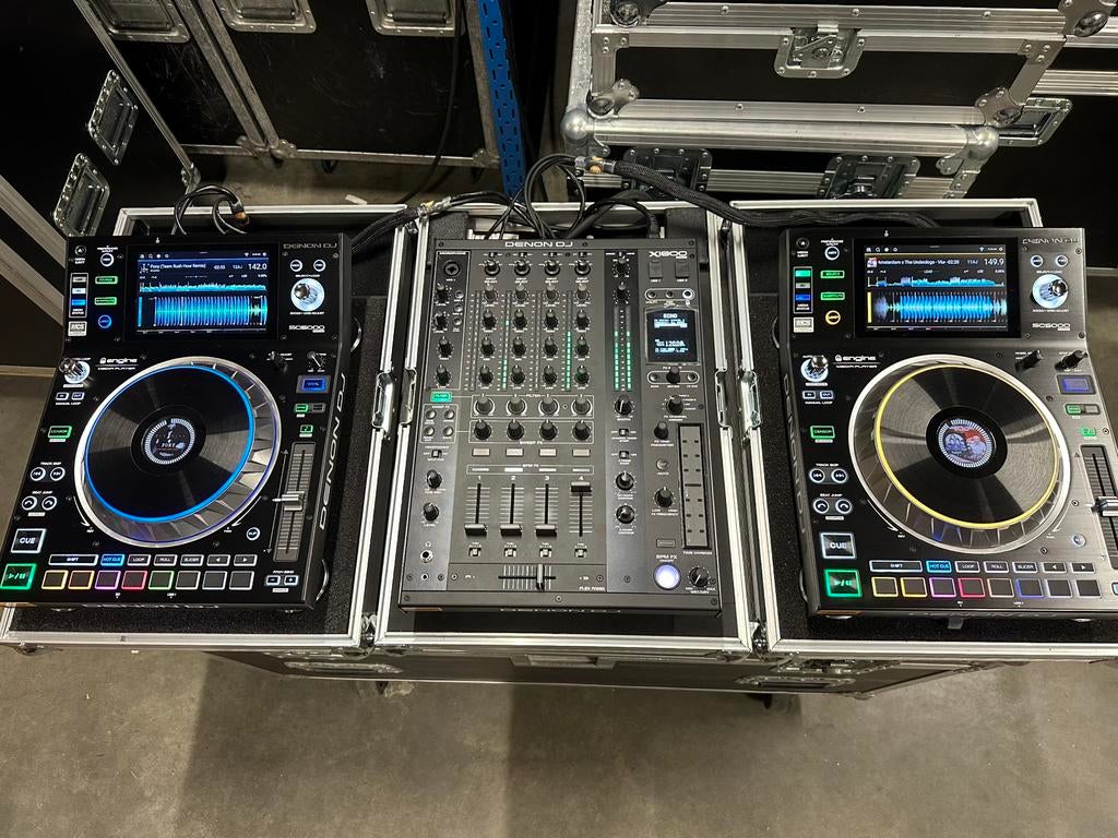 Denon prime DJ set X1800 en SC5000 inclusief flightcases, Muziek en Instrumenten, Dj-sets en Draaitafels, Ophalen, Zo goed als nieuw