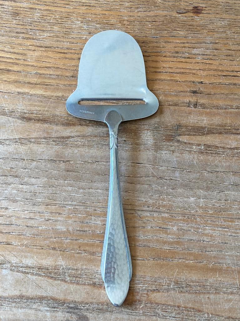 Vintage Gero Zilmeta hamerslag 755 - kaasschaaf, Antiek en Kunst, Antiek | Bestek, Ophalen of Verzenden