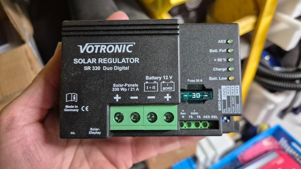 Votronic sr330 digital solar regelaar, Ophalen of Verzenden, Zo goed als nieuw