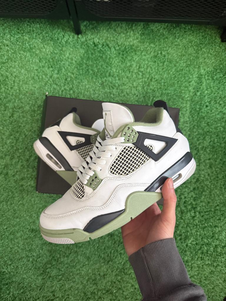 Air Jordan 4 Retro 'Seafoam', Kleding | Heren, Schoenen, Overige kleuren, Ophalen of Verzenden, Jordan, Sneakers of Gympen