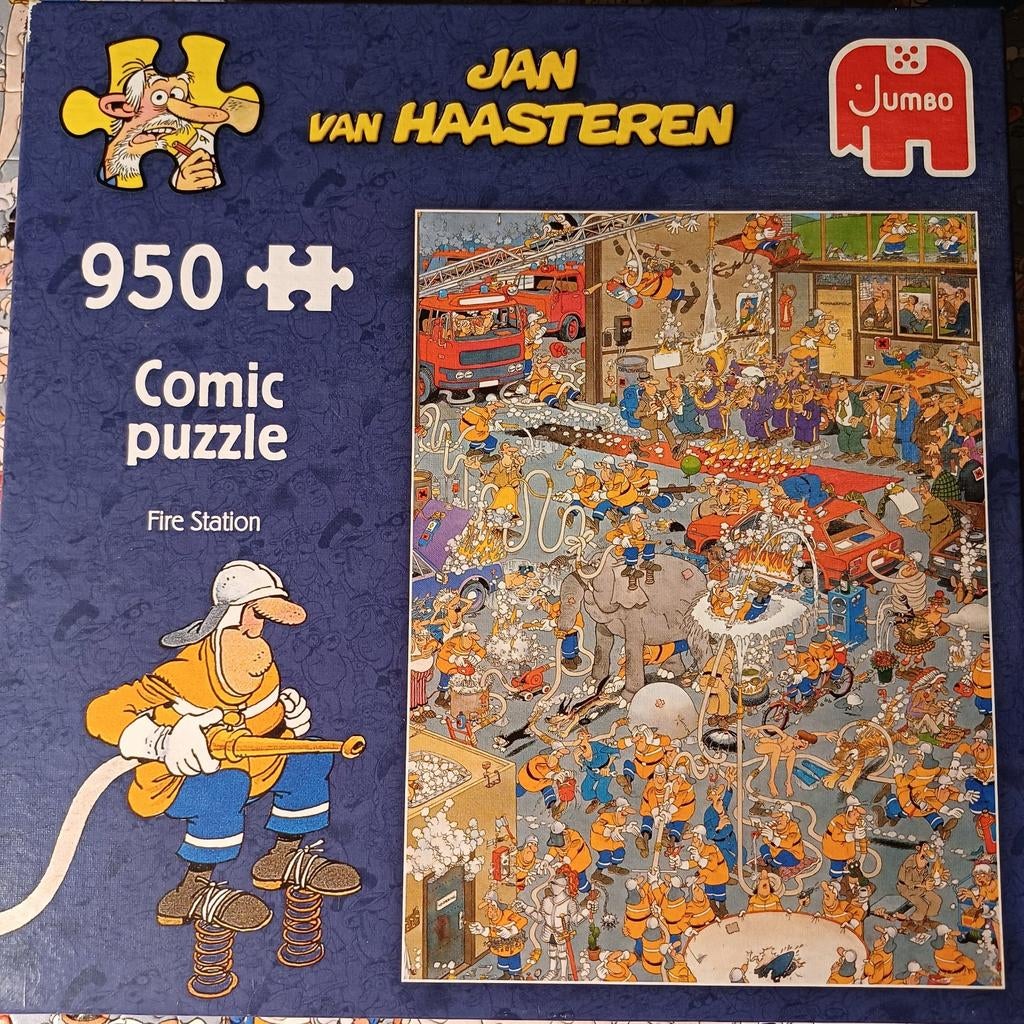 Jan van Haasteren puzzel FIRE STATION 950 stukjes, Hobby en Vrije tijd, Denksport en Puzzels, Ophalen, 500 t/m 1500 stukjes, Zo goed als nieuw