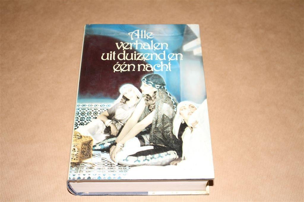 Alle verhalen uit duizend en één nacht., Boeken, Ophalen of Verzenden, Gelezen