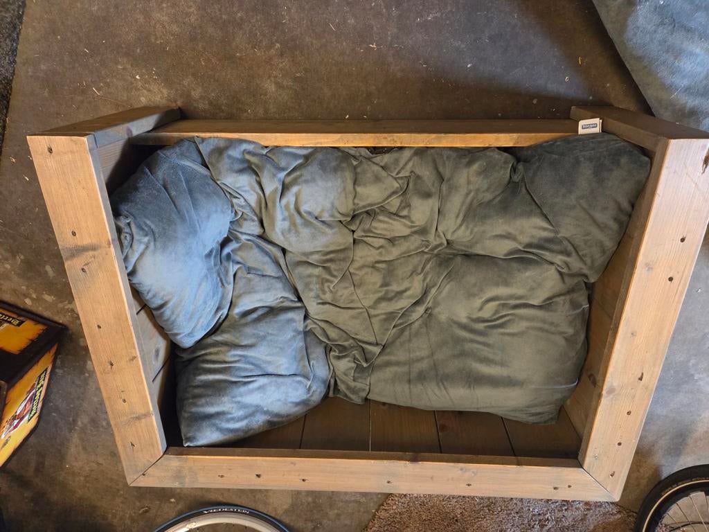 Houten honden mand....., Ophalen, Overige