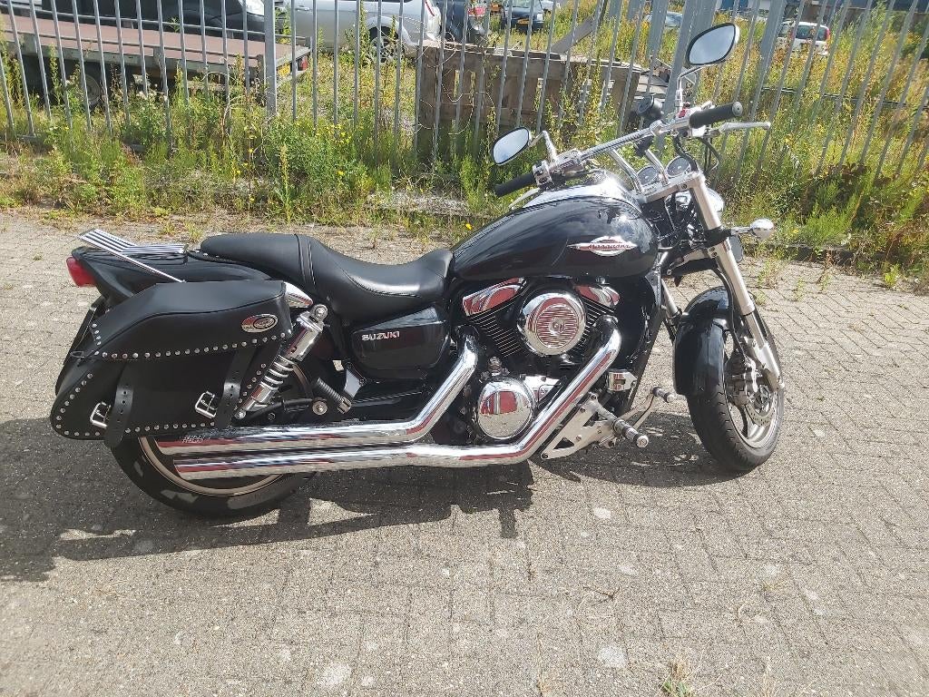 Suzuki Marauder VZ 1600, 2 cilinders, Sportuitlaat, 1600 cc, Particulier