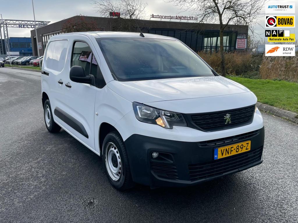 Peugeot Partner 1.2 PureTech Premium Benzine, 1e eig, Geen i, Voorwielaandrijving, Gebruikt, Euro 6, 1199 cc