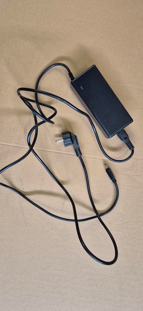 Oplader Stella type 2, Fietsen en Brommers, Ophalen