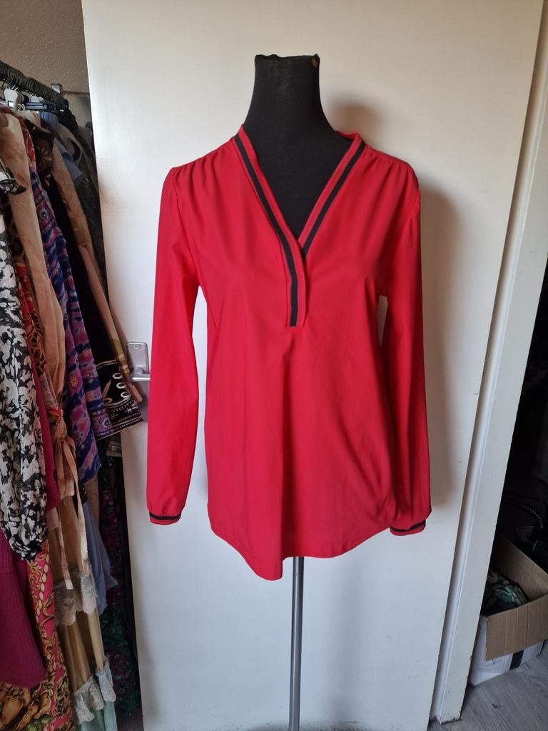 Top nikkie maat 38, Kleding | Dames, Ophalen of Verzenden, Zo goed als nieuw, Maat 38/40 (M), Zwart