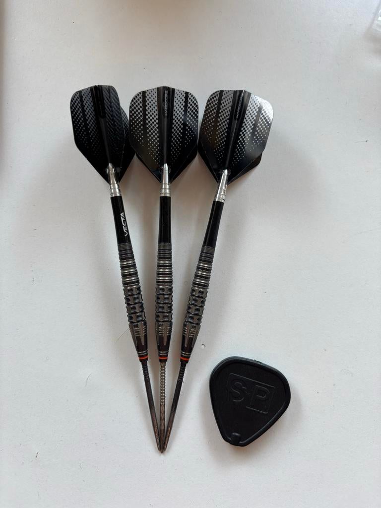 Target Japan Black Marque Dancing Duck G4 Swiss Point 25g, Sport en Fitness, Darts, Ophalen of Verzenden, Zo goed als nieuw, Pijlen