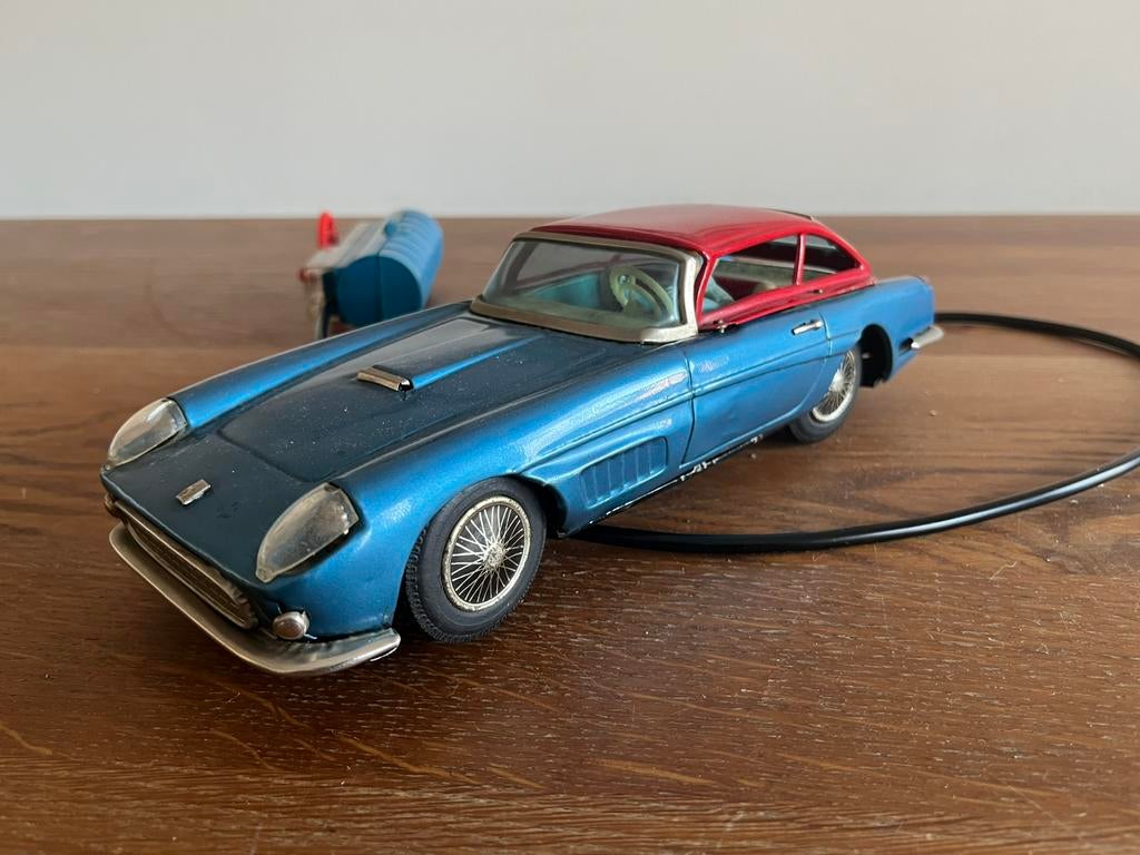 Bandai Ferrari, Ophalen of Verzenden