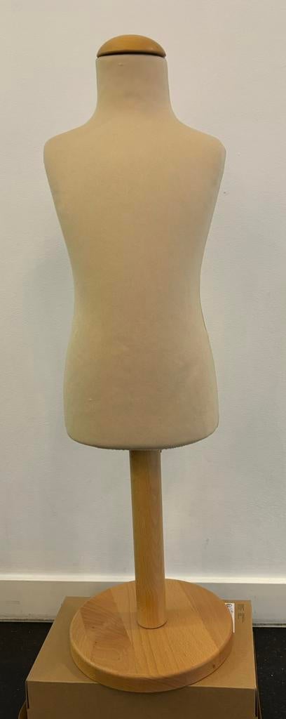 Kinderbuste, kinderpaspop, Ophalen of Verzenden, Zo goed als nieuw