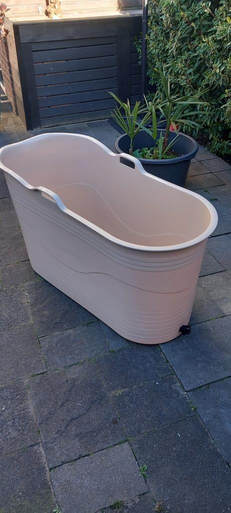 Zo goed als nieuwe kunststof badkuip, Ophalen of Verzenden, Zo goed als nieuw, Wit, Overige typen